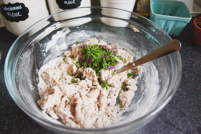 Red Onion & Chive Bagels