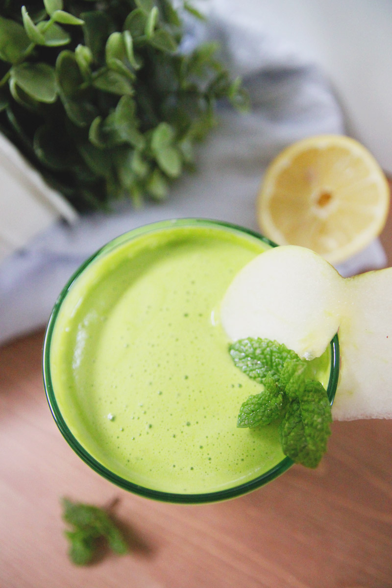 Celery, Cucumber, Apple, Lemon & Mint Juicing Recipe