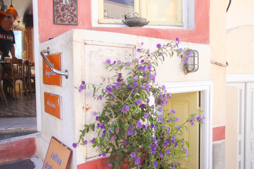 The Streets of Oia, Santorini