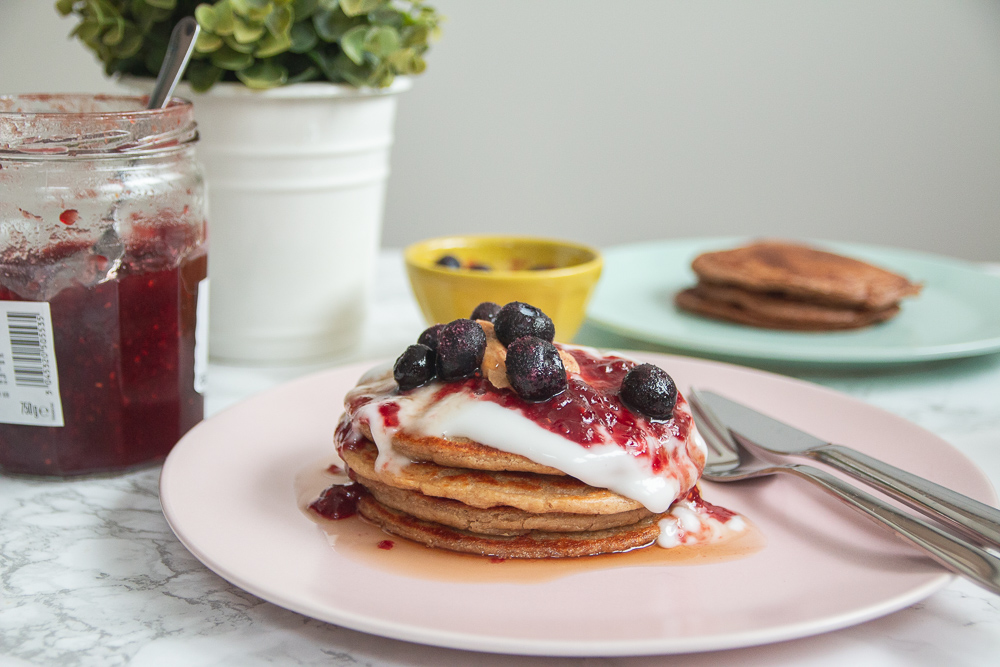 Vegan Banana Oat Pancakes